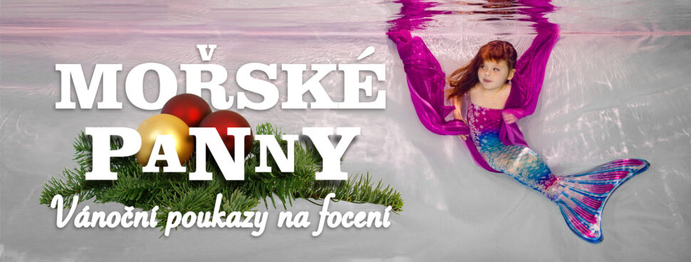 Malá holčička v&nbsp;kostýmu mořské panny pózuje pod vodou při profesionálním focení, prezentace vánočního poukazu na&nbsp;focení ve vodě.